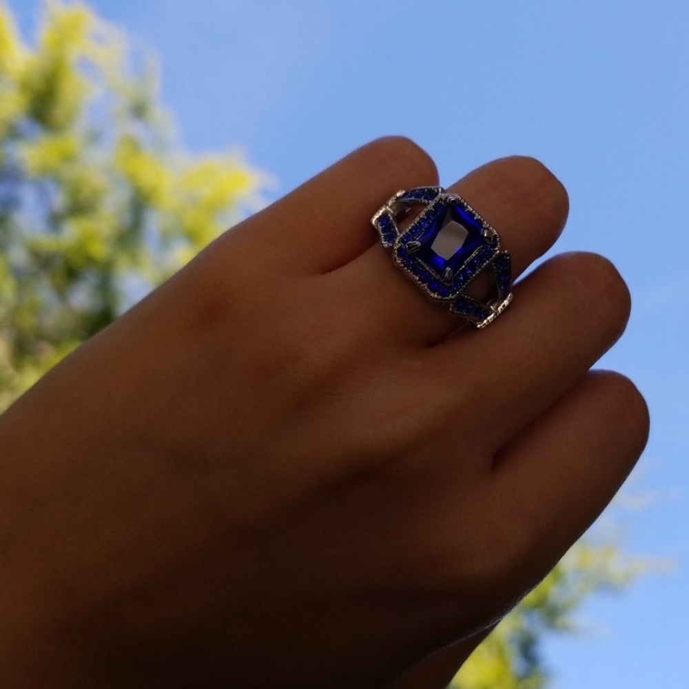 New Blue Elegant Wedding Ring - Picture 5 of 8